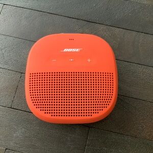 Bose Soundlink Micro orange